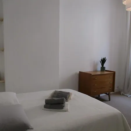 Felix Faure Apartamento